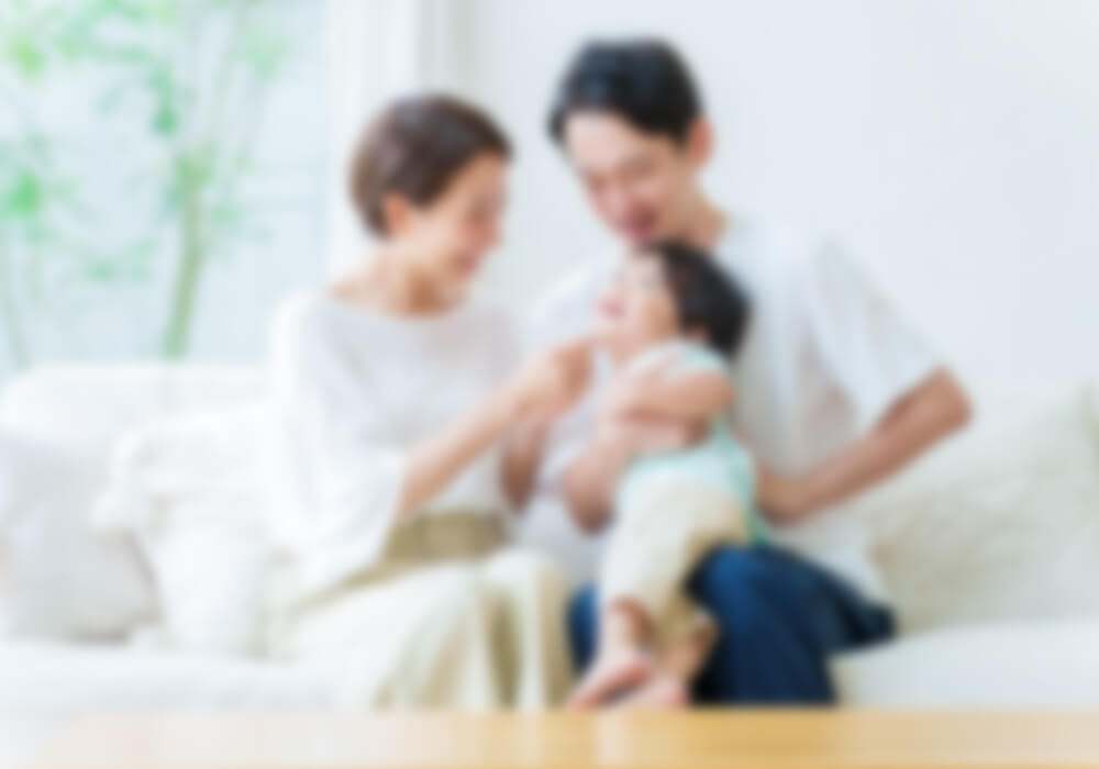 笑顔の親子のイメージ