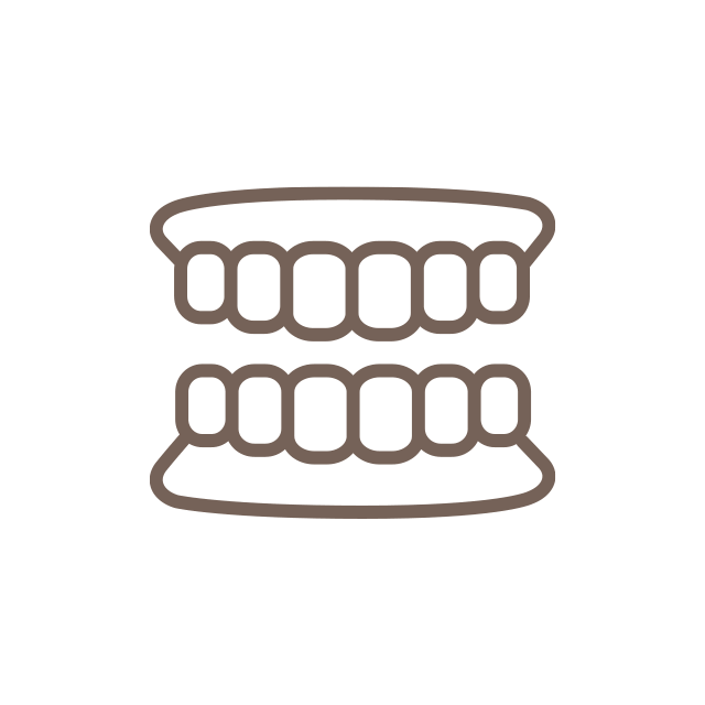 入れ歯・ブリッジ<br>インプラント治療